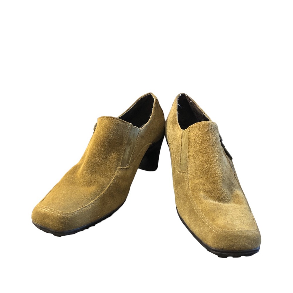 Aerosoles green suede booties with zipper. Size 8
